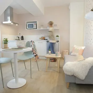 Sleepinconcarneau - Centre Piétonnier - 200 M De La Apartamento